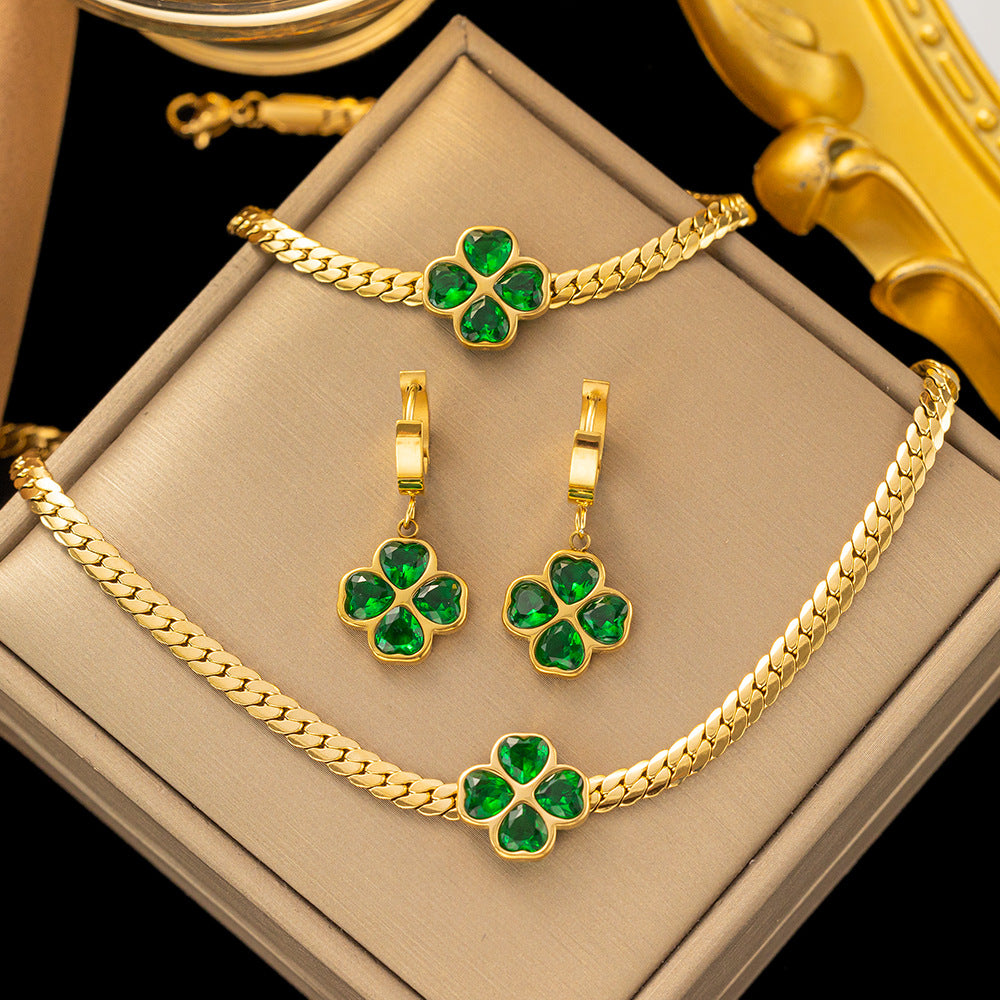 14K gold mother-of-pearl four-leaf clover earrings and bracelets for women. collar necklaces