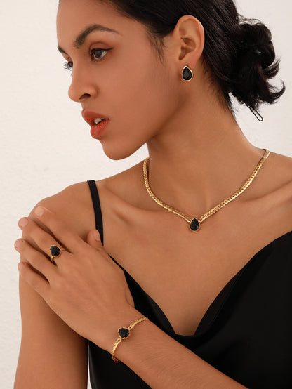 14K gold black teardrop jewel set