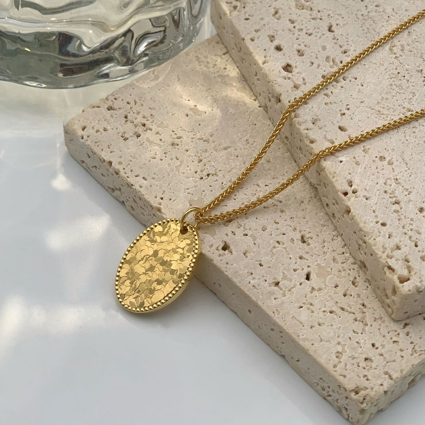 24K shiny oval ice necklace light luxury generous