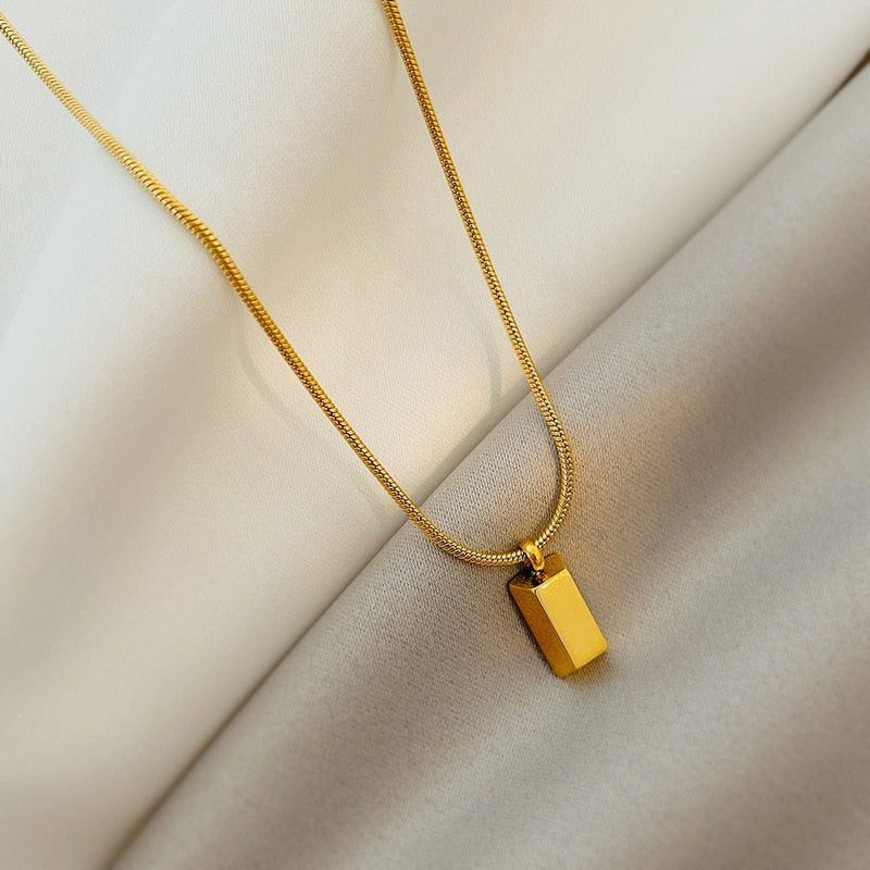 14K Gold Bars Pendant Necklace