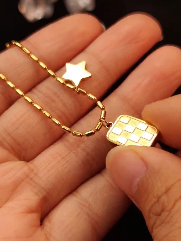 14K Gold Checkerboard Star Neckchain